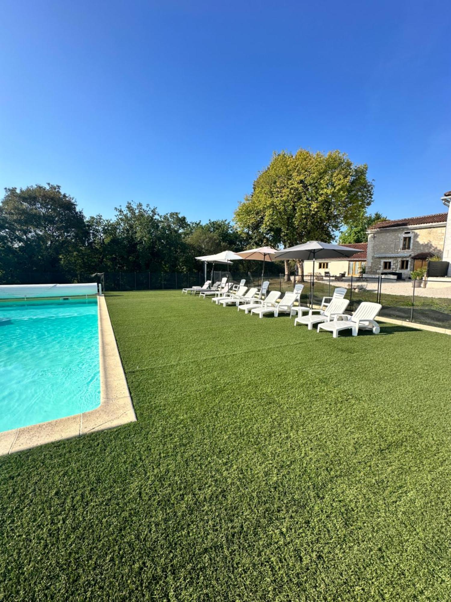 Vila Domaine De La Roche Chabrelle Saint-Just  Exteriér fotografie