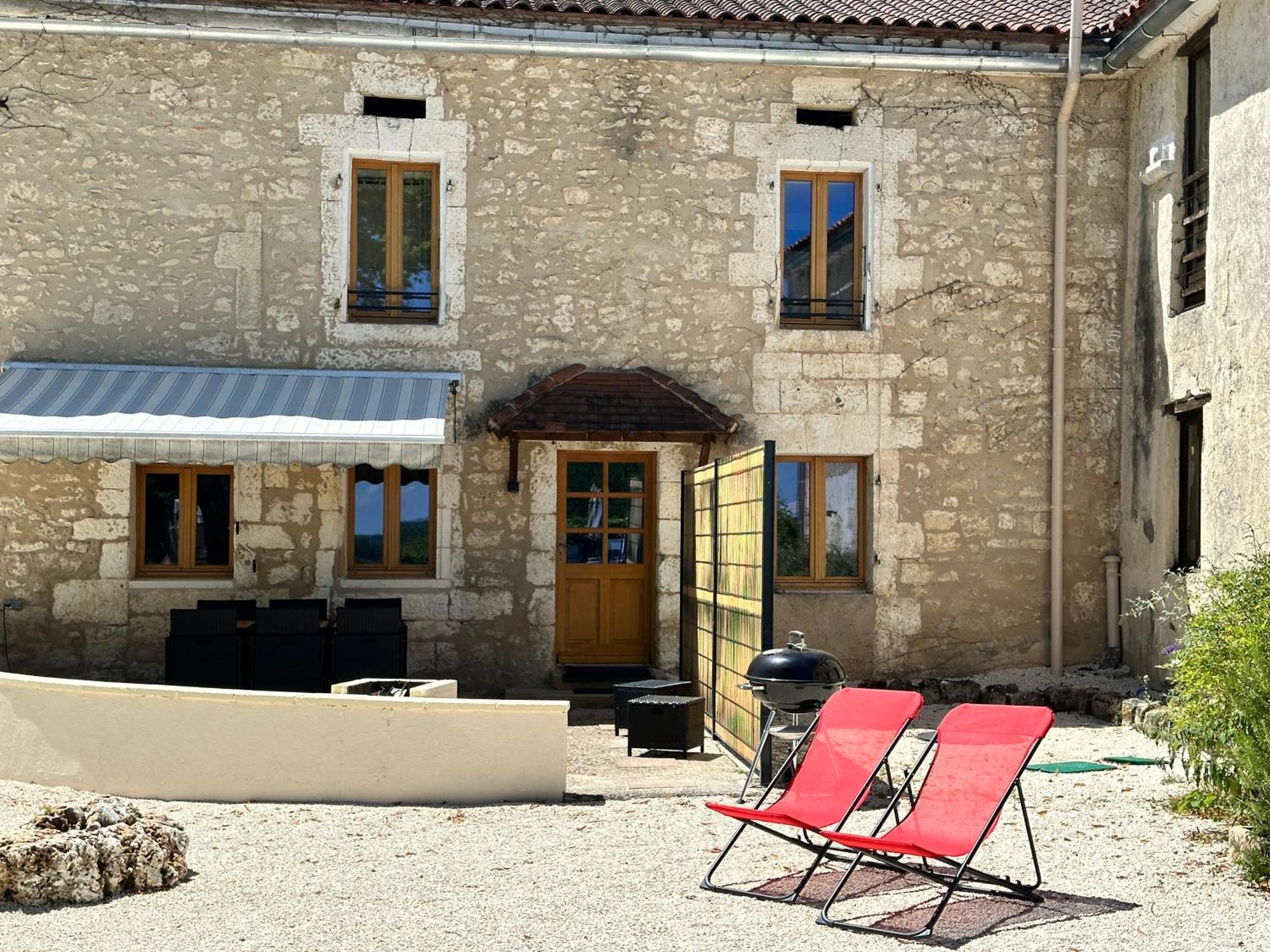 Vila Domaine De La Roche Chabrelle Saint-Just  Exteriér fotografie